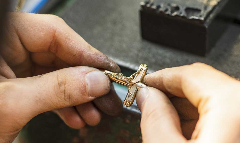 Cavinato Dino – Italian jewelry manufacturer since 1967, Vicenza Who we are | Cavinato Dino